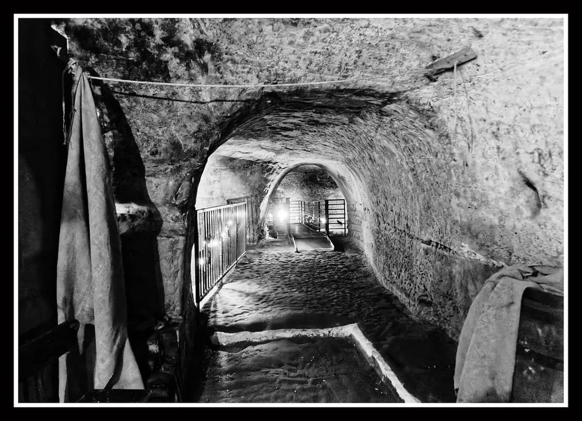 10 Essential Insights for Visiting City of Caves Nottingham