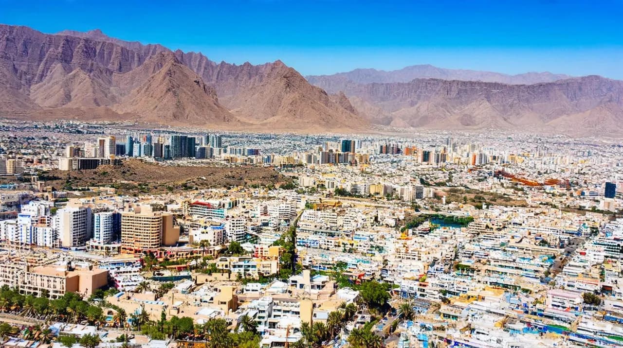 La Paz Highlights: Discover 10 Must-See Attractions