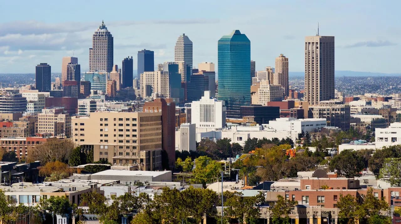 Oakland Landmarks: Top 10 Must-See Attractions