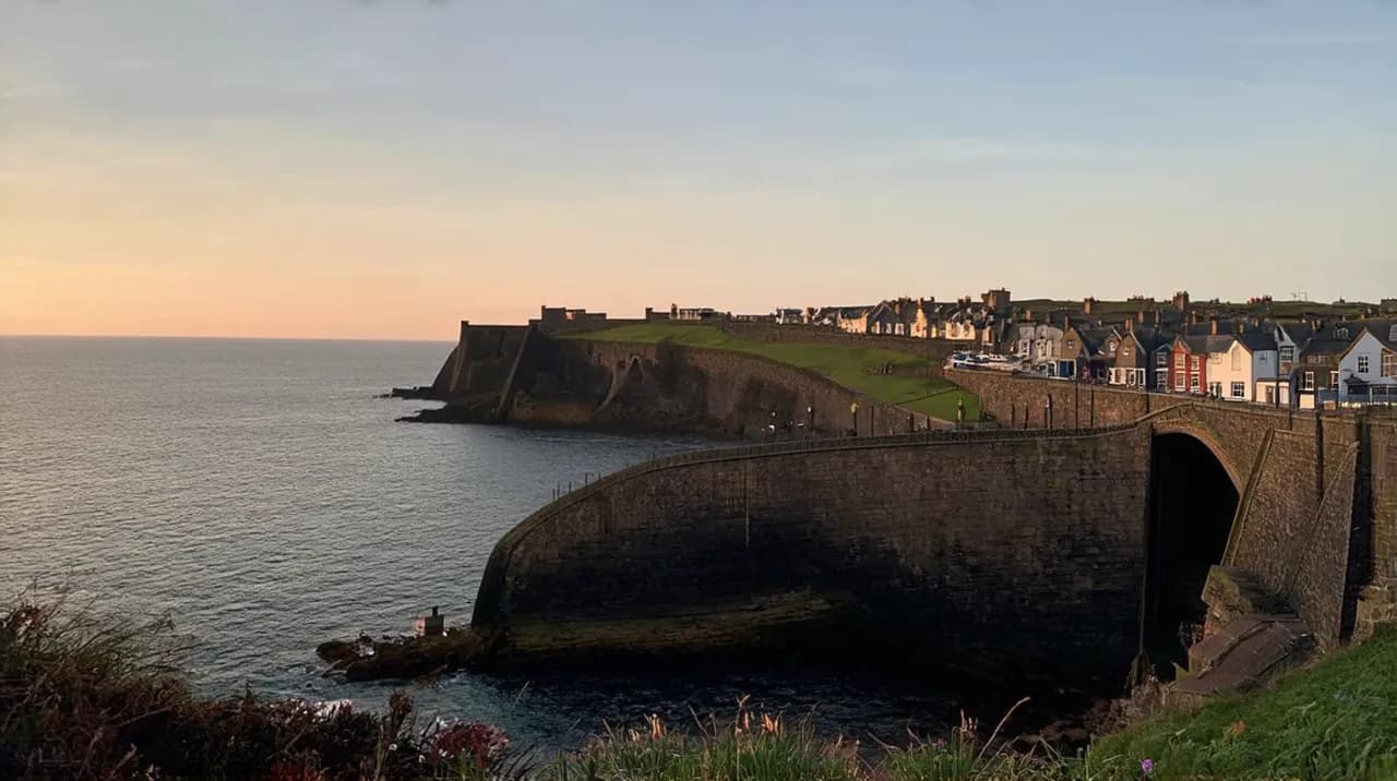 Whitby Highlights: Discover the Top 10 Attractions