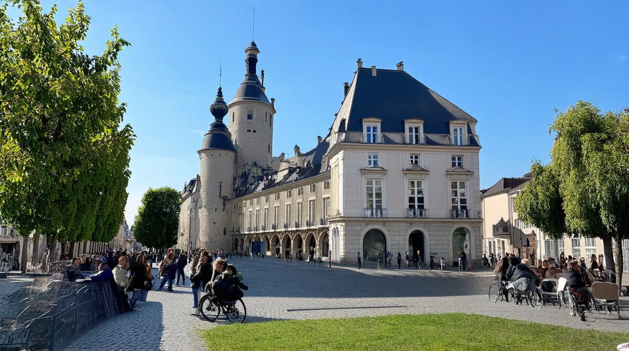 Blois Landmarks: Discover the Top 10 Historical Gems
