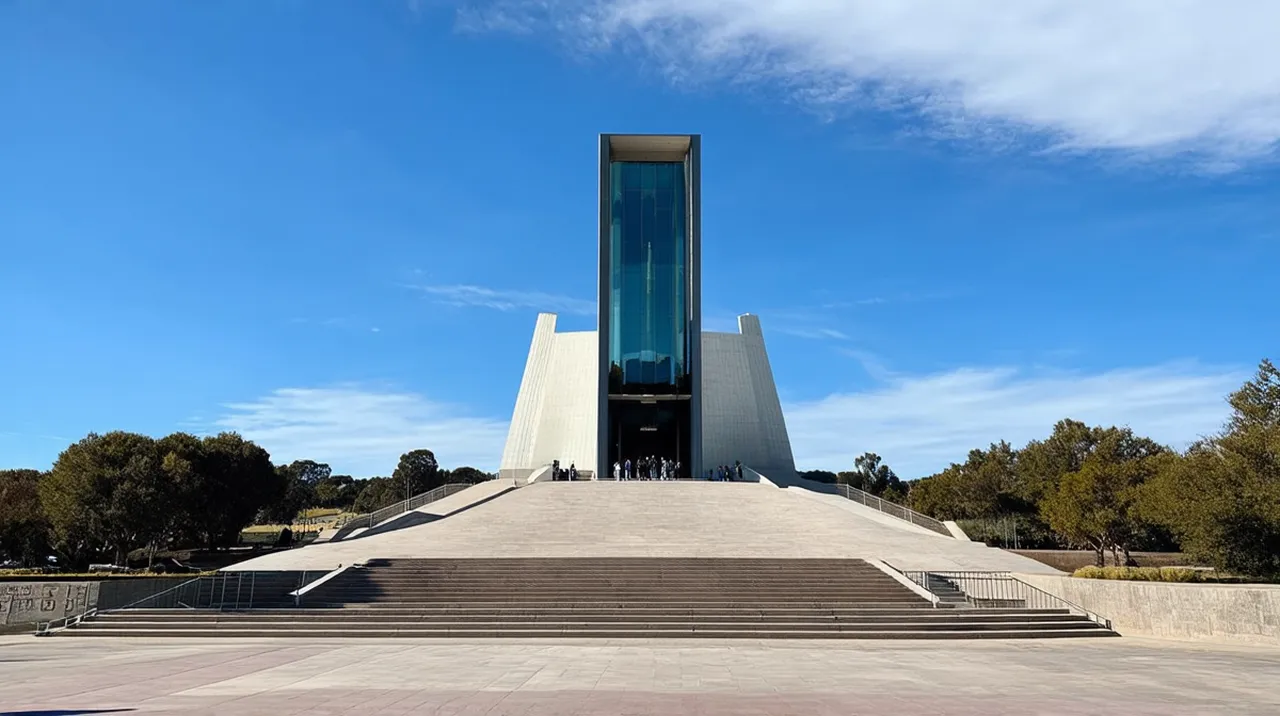 Canberra Landmarks: Explore Top 10 Must-See Sites