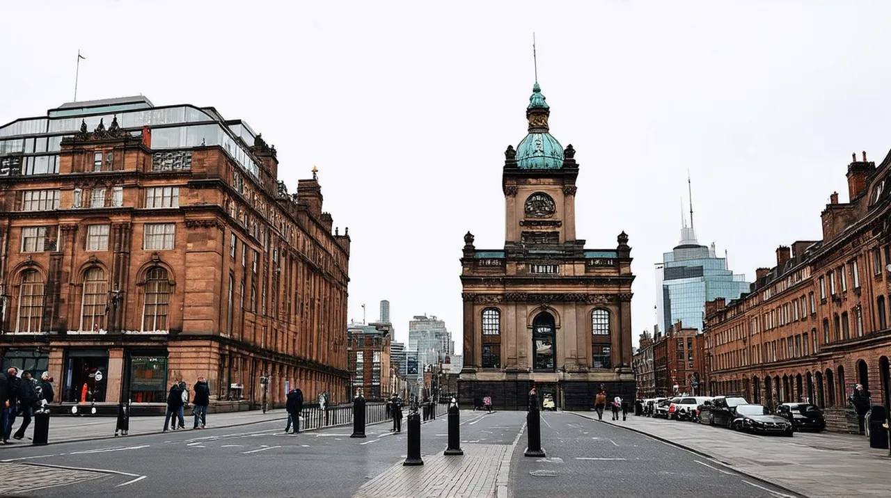 Manchester Landmarks: Explore 10 Iconic Sites