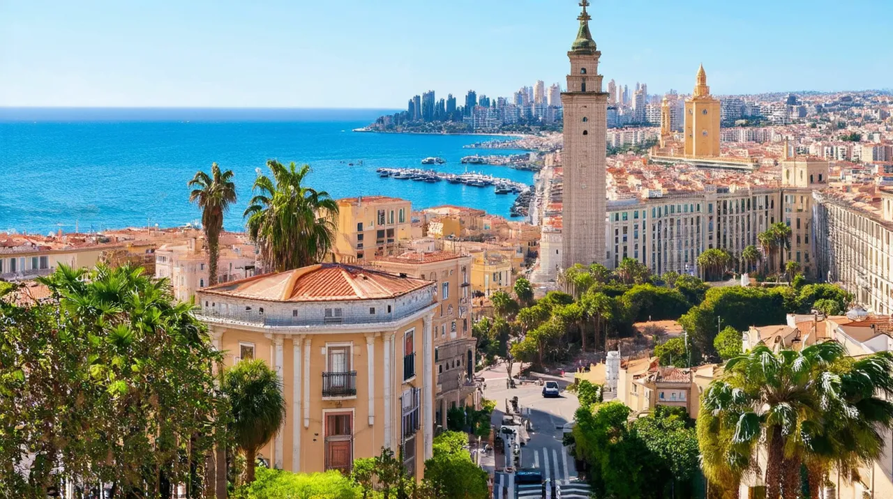 Naples Landmarks: Discovering 10 Historic Treasures