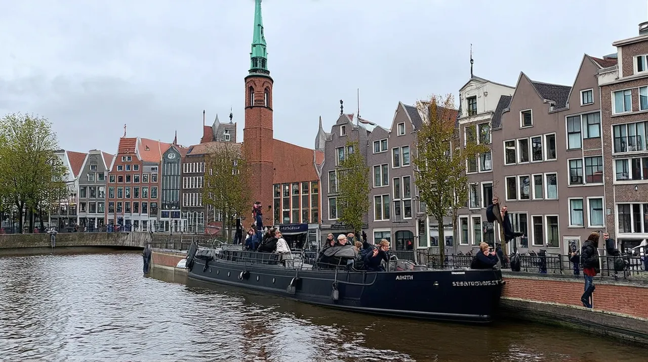 Nijmegen Highlights: Discover the Best Attractions and Experiences