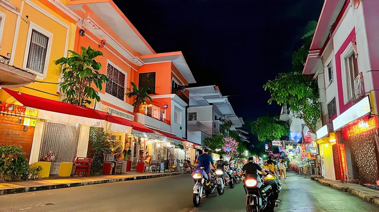 Phuket Town Nightlife: 10 Must-Visit Spots for an Unforgettable Experience