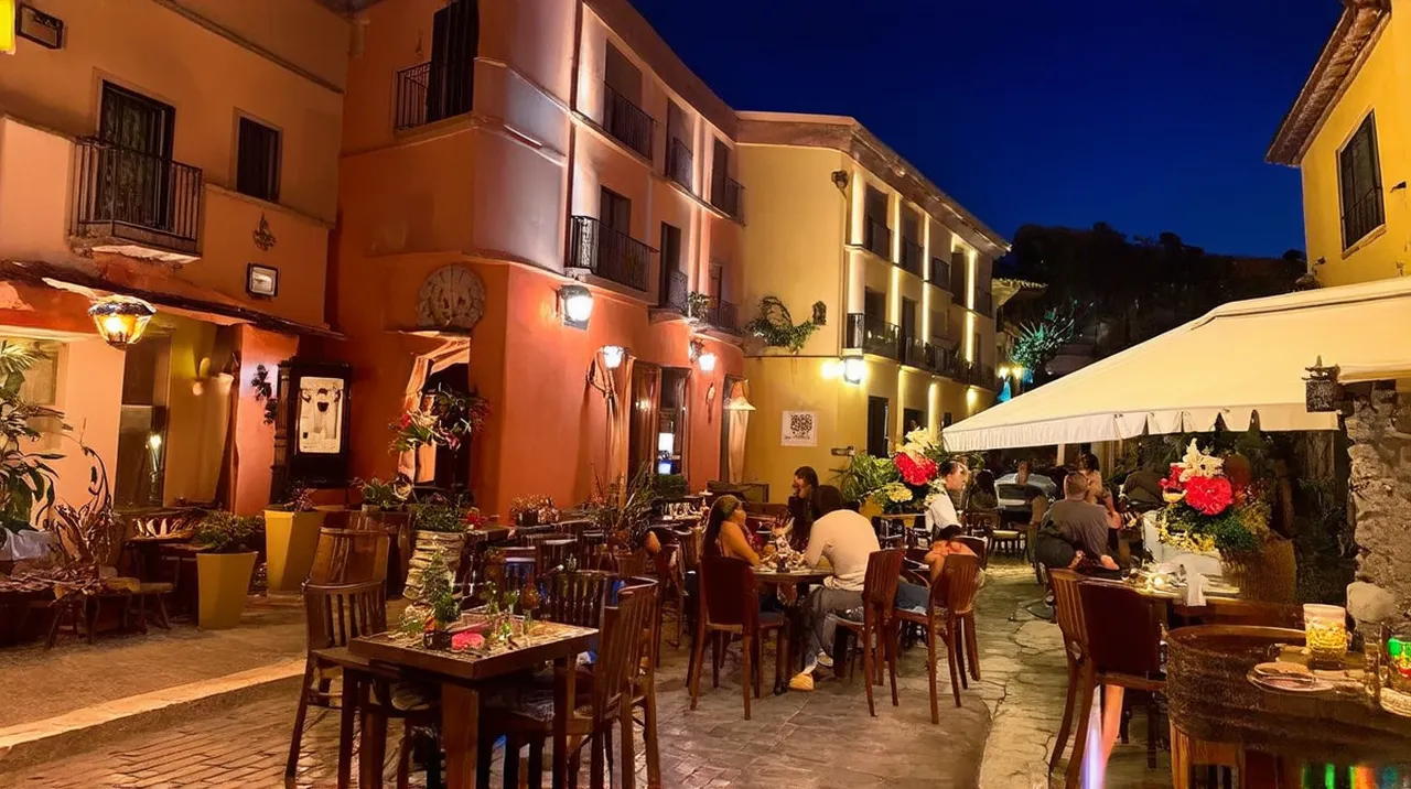 Santa Catalina Nightlife: Top 10 Unforgettable Experiences