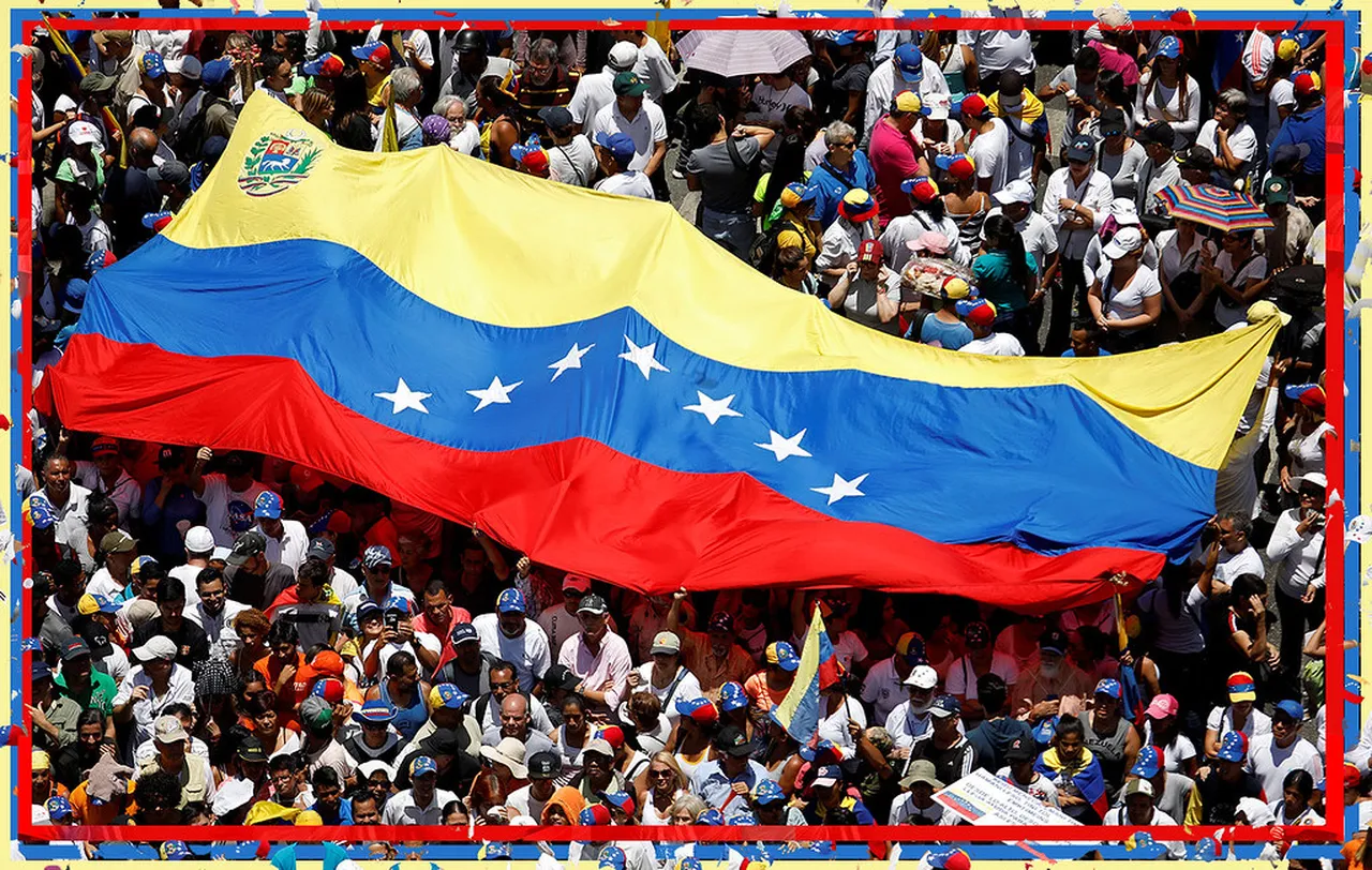 2. Experience the Local Flavors at La Plaza Bolivar’s Outdoor Market
