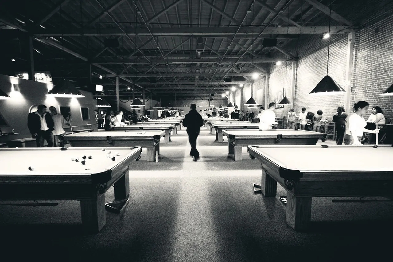 1. Unforgettable Pinxto Bars: The Heart of San Sebastián Nightlife