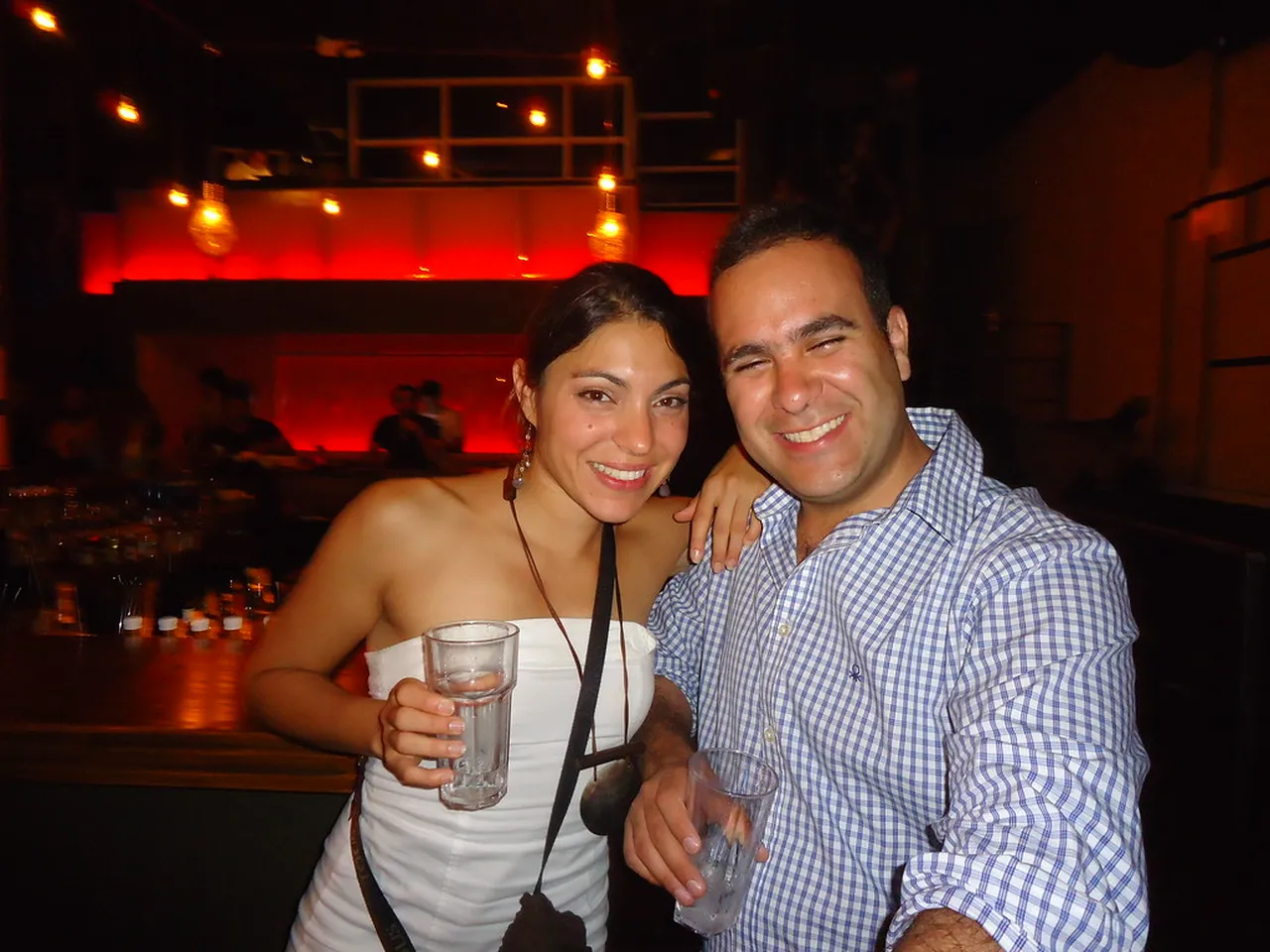 4. Exploring Local Street Markets: Nightlife in Tel Aviv