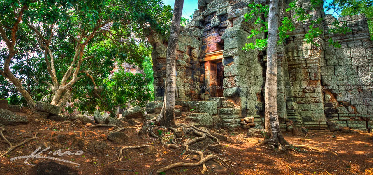 1. Explore the Ancient Temples of Wat Ek Phnom