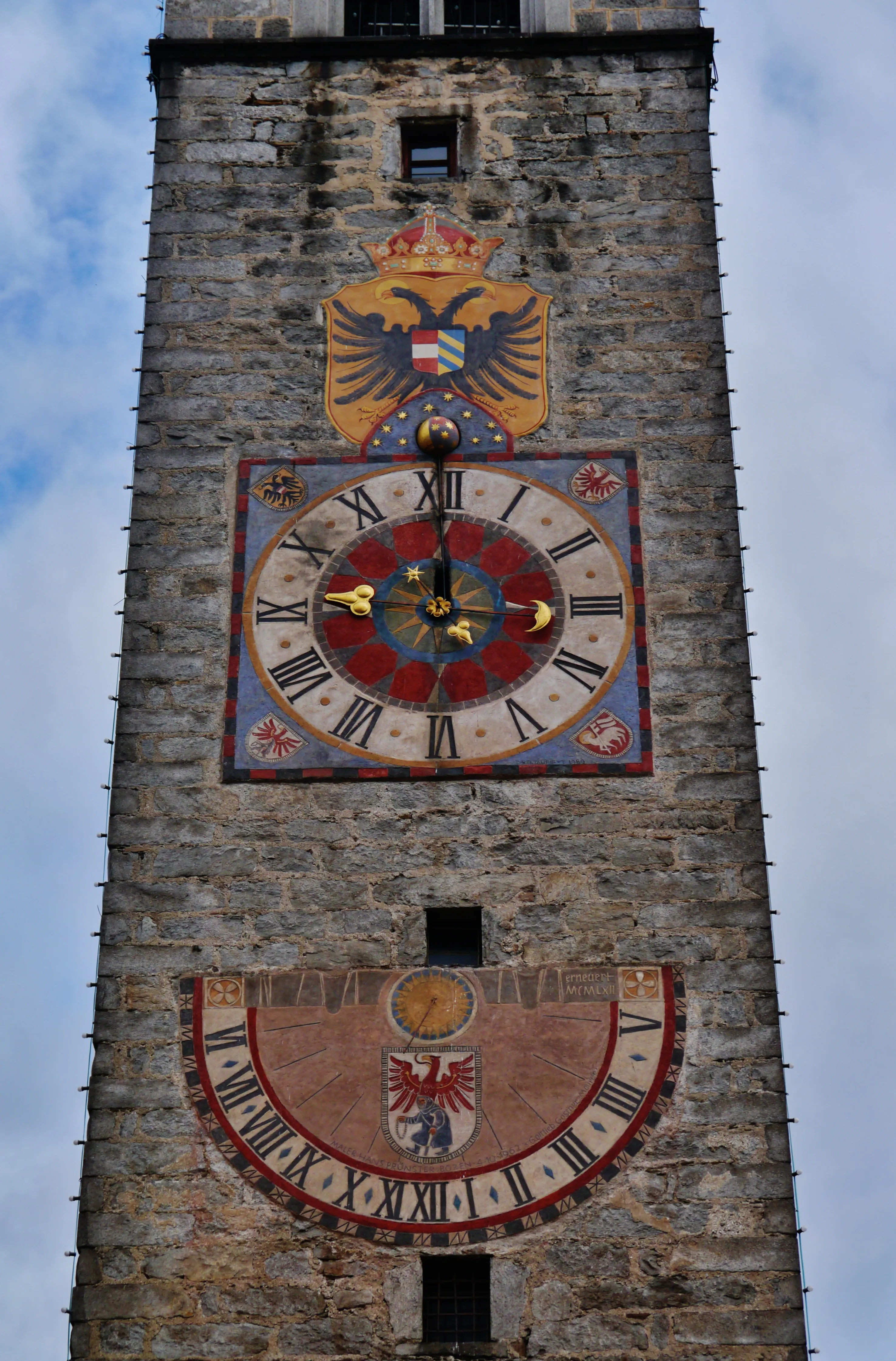 1. Discover the Bolzano Cathedral: A Masterpiece of Gothic Architecture