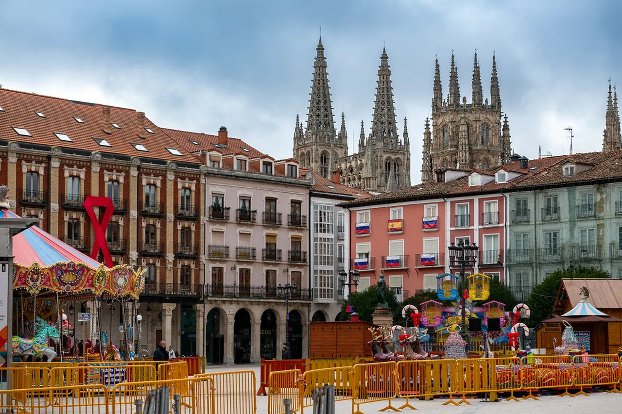 1. Explore the Majestic Burgos Cathedral: A Gothic Masterpiece