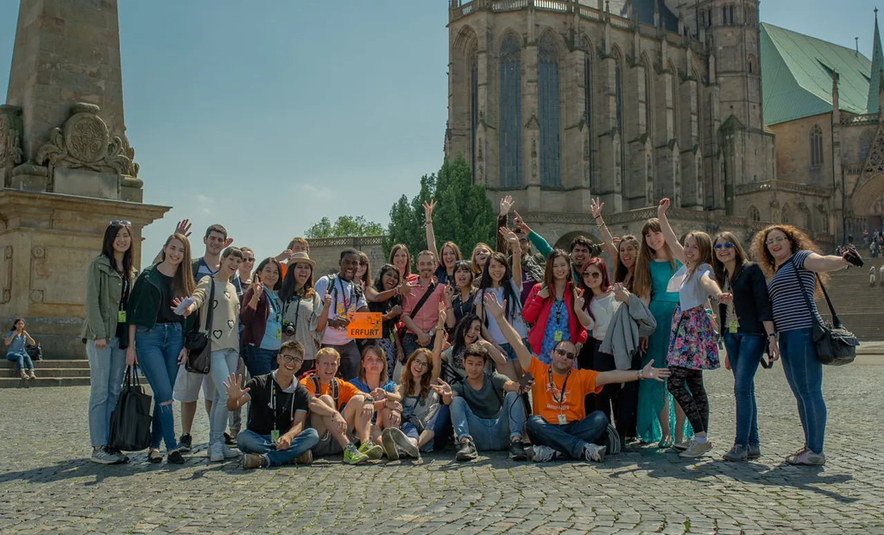 4. Enjoying the Erfurter Altstadt: A Stroll Through the Old Town