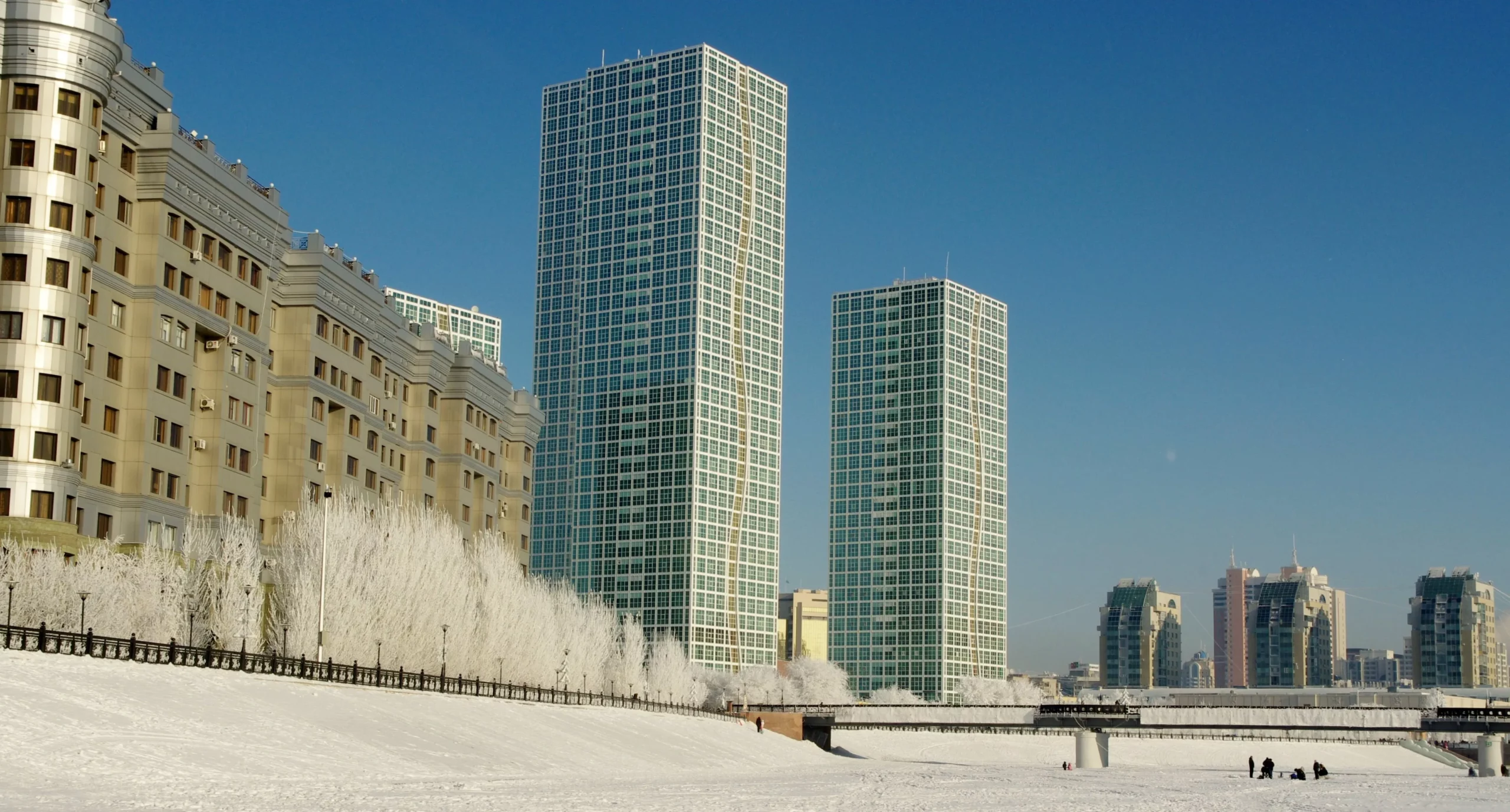 1. Visiting the Iconic Bayterek Tower: A Symbol of Progress