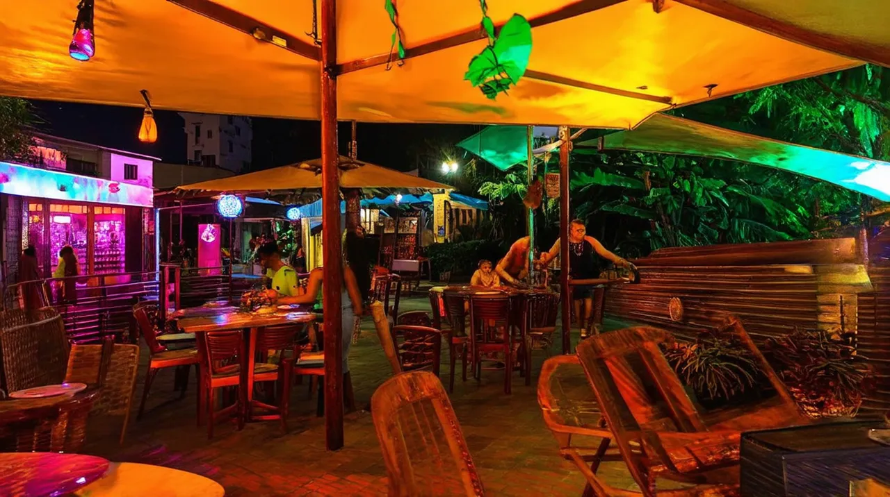 Quepos Nightlife