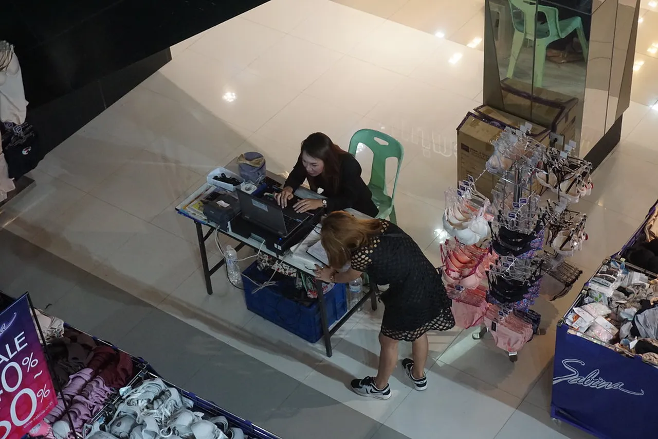 4. Strolling Through the Vibrant UD Town Shopping Center