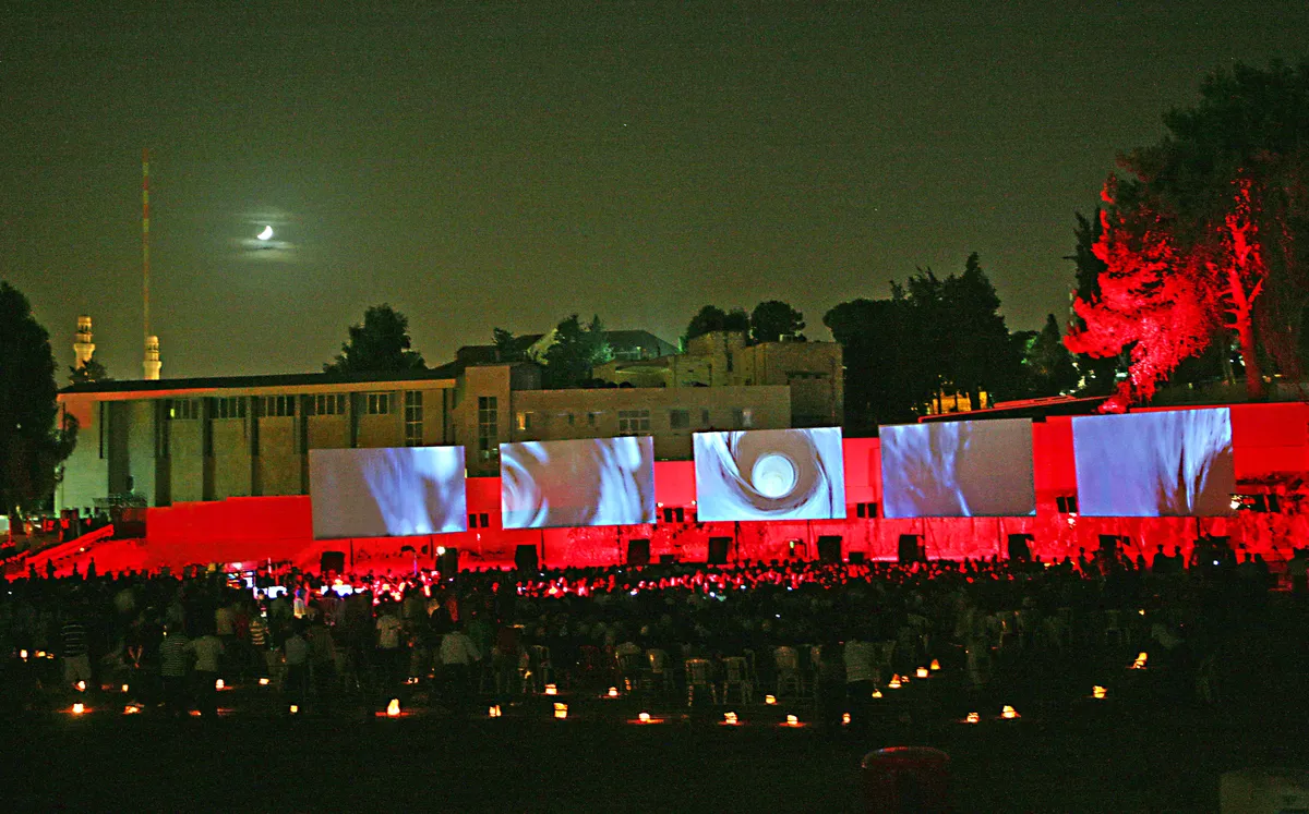 Evening: Cultural Performances and Events