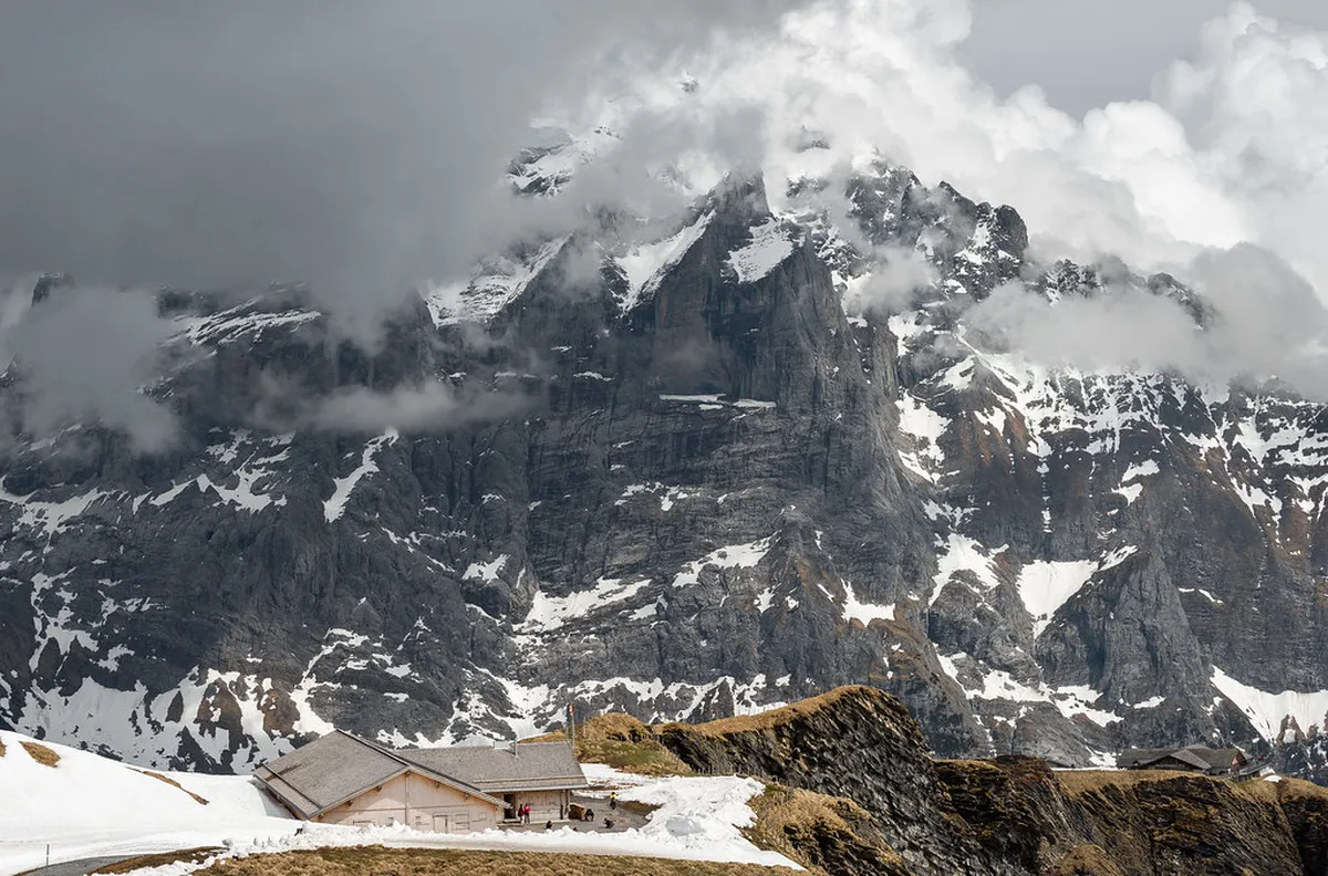 2:30 PM: Hike to Bachalpsee Lake